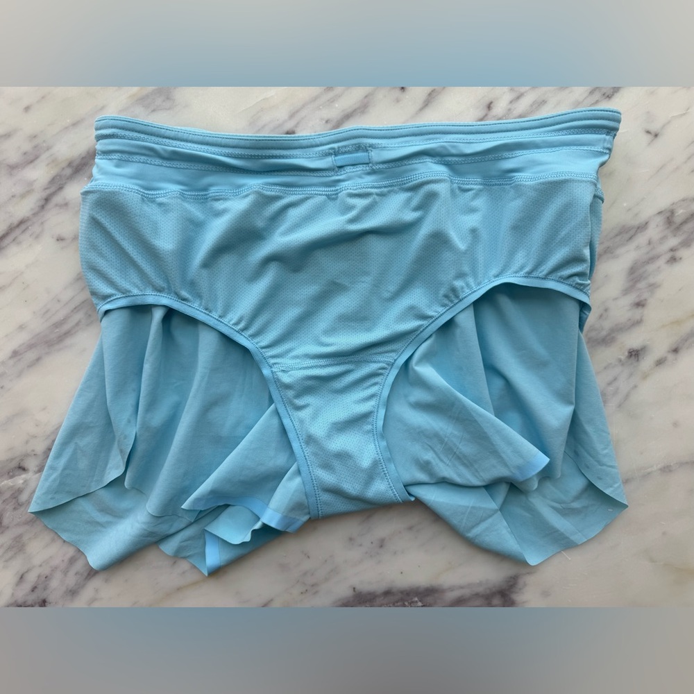 NWOT lululemon HR find your pace shorts sz 8 in blue chill (RARE/DISCONTINUED) - Picture 11 of 13